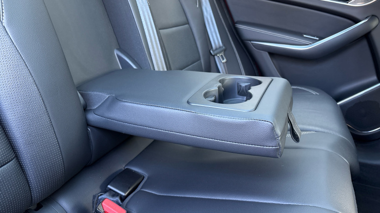 Jaguar F-Pace 2.0 D200 R-Dynamic SE Black 5dr Auto AWD Diesel Estate